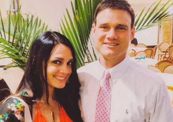 丈夫去世14個月後，女子產下一嬰兒，還說：這是我和丈夫的孩子