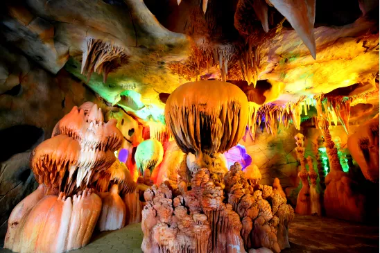 天工塑造，勝景洞天就在貴州九仙旅遊景區