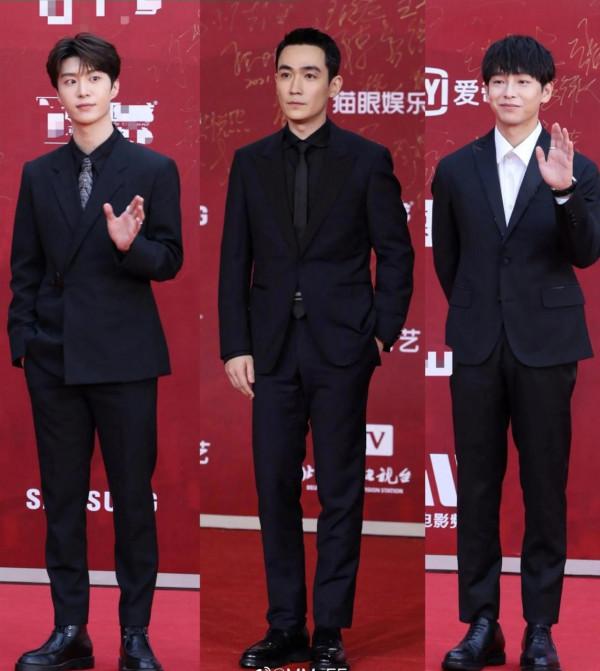 北京電影節紅毯:鞏俐一女拖四男,梅婷胸前掛月餅,周冬雨顯老氣 北京電影節紅毯:鞏俐一女拖四男,梅婷胸前掛月餅,周冬雨顯老氣