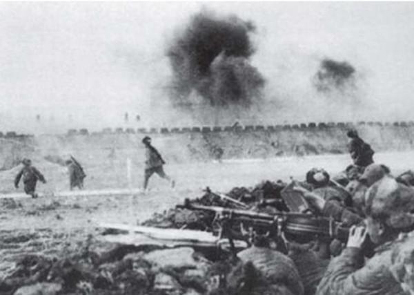 攻打贛州慘敗，彭德懷自責，周恩來說：已派項英去東華山請老毛了