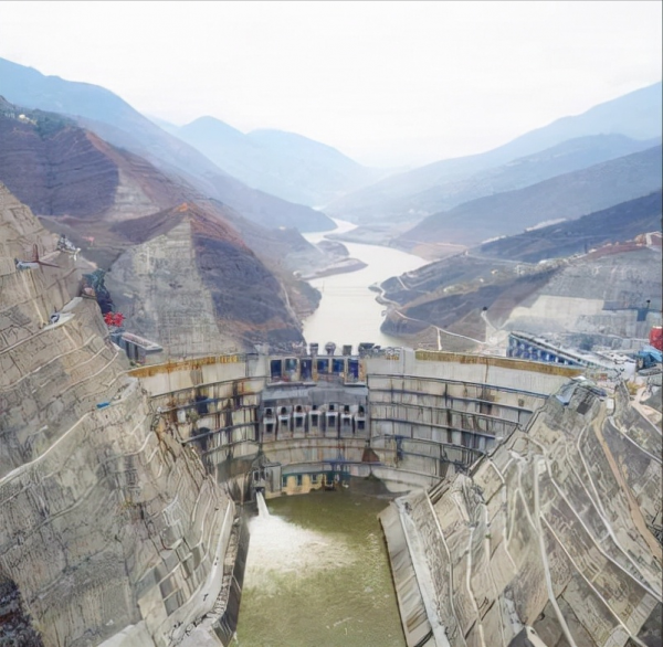 世界三大水電站，前兩個在中國，第二個投產後又是一座“印鈔機”