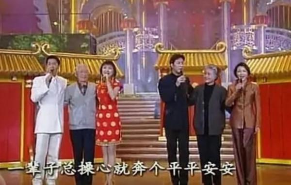 憑《山路十八彎》爆火的李瓊，到底是誰毀了她的前程？