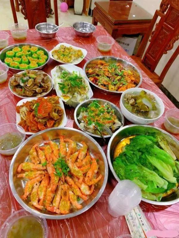 蘇炳添老婆林豔芳做的廣東家宴美食曝光,蘇神太有福氣了 蘇炳添老婆林豔芳做的廣東家宴美食曝光,蘇神太有福氣了