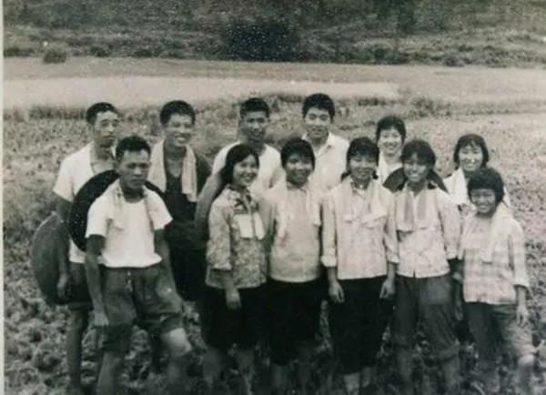 王毓榮：16歲到陝北插隊，每次去單身漢家吃飯，隊長都要跟著蹭飯