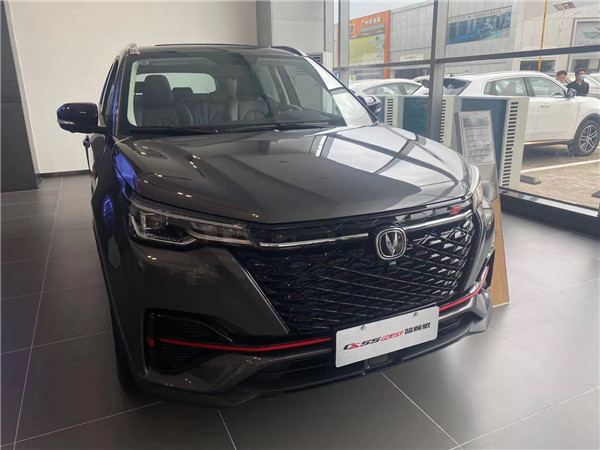 探店長安汽車：展廳環境優美，CS75PLUS最為熱銷