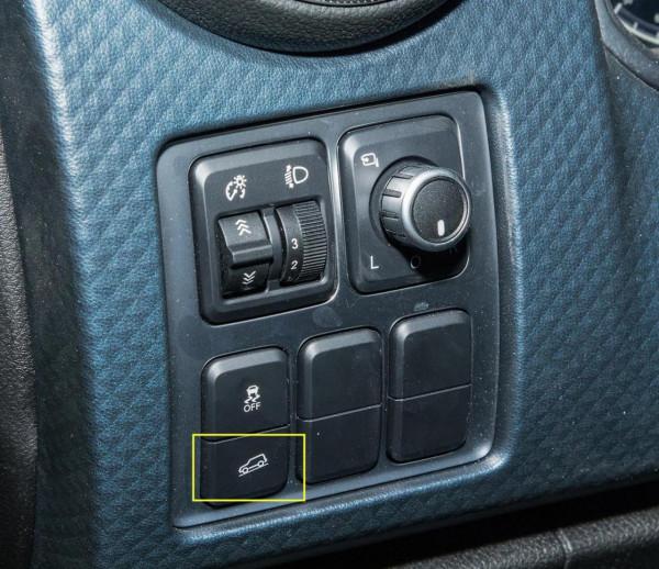 北京BJ40自動擋下坡發動機轉速高不換擋怎麼解決? 北京BJ40自動擋下坡發動機轉速高不換擋怎麼解決?