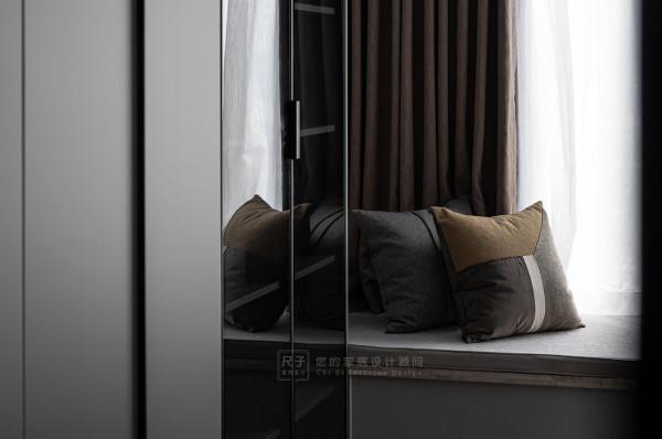 客餐廳8米超長儲物櫃,123㎡的家收納力逆天 客餐廳8米超長儲物櫃,123㎡的家收納力逆天