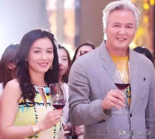 51歲張庭急忙登出9家公司，註冊資本超4億，網友：出事了？