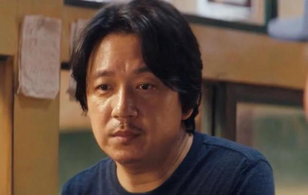 謝霆鋒空中轉呼啦圈,《飛虎3》滿屏荷爾蒙,內娛男星何時捲起來 謝霆鋒空中轉呼啦圈,《飛虎3》滿屏荷爾蒙,內娛男星何時捲起來