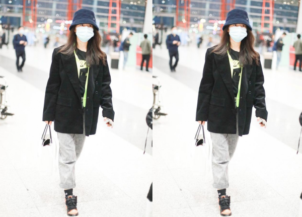 趙今麥上大學後帥出“新高度”，簡單搭配黑西裝，也能穿出明星範