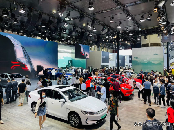 特寫 | 機甲龍、驅逐艦、還有中國風，天馬行空的新車名你接受嗎？