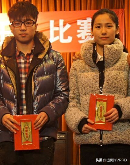 “火星男孩”華晨宇,和他靠著“不食人間煙火”人設乾的事兒 “火星男孩”華晨宇,和他靠著“不食人間煙火”人設乾的事兒