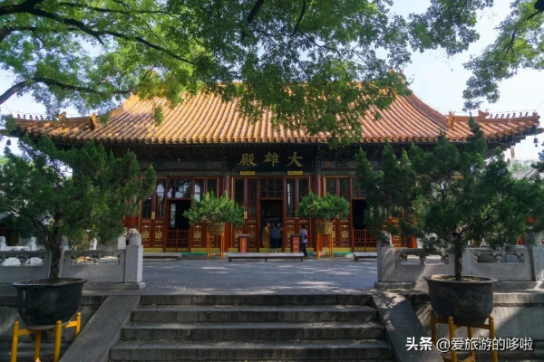 看展喝咖啡、賞壁畫、聽古樂…這座城市的寺廟也太厲害了吧