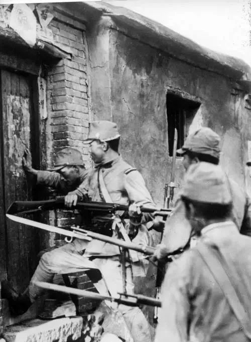 抗日戰爭時期,這些日本人管一位中國老大娘叫“娘” 抗日戰爭時期,這些日本人管一位中國老大娘叫“娘”