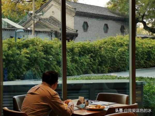 在北京入住第二家酒店自助餐廳裡的早餐