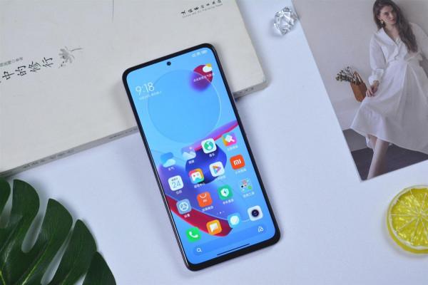 2千手機想要流暢用三年？目前公認好的，只推薦這4款