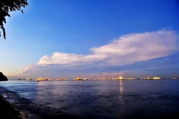 中美攻守轉換，不在臺海而在中東！中國想反超美國，中東是關鍵