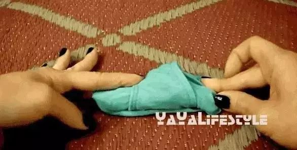 疊衣服這樣做最聰明，再多衣服也不怕→