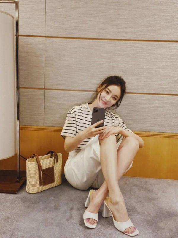 經典的五分褲，如何穿更時髦？瞧瞧袁姍姍的示範