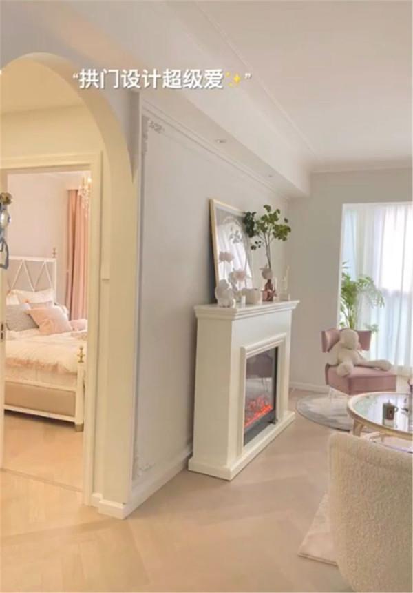 她拒絕黑白灰極簡，將套內80㎡的小家裝修成粉色系，網友：太好看