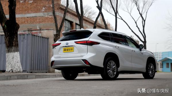 6座/7座SUV強強對話，大眾攬境和豐田漢蘭達誰表現更全面？