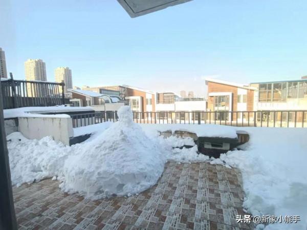 不顧反對堅持買最頂層的房子,入住後冬天在家玩堆雪人,誰見過? 不顧反對堅持買最頂層的房子,入住後冬天在家玩堆雪人,誰見過?