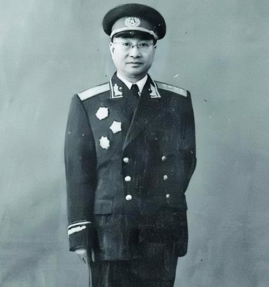 抗美援朝，軍中猛將如雲卻只有這六人適合為帥，除了彭總還有五人