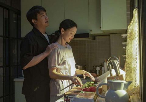 熱播劇《小敏家》中,周迅和唐藝昕都穿了哪些好看的服飾呢 熱播劇《小敏家》中,周迅和唐藝昕都穿了哪些好看的服飾呢