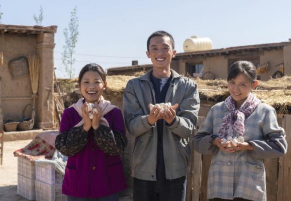 遊本昌的女兒太敢說,點名3位演員業務能力差,個個是一線明星 遊本昌的女兒太敢說,點名3位演員業務能力差,個個是一線明星