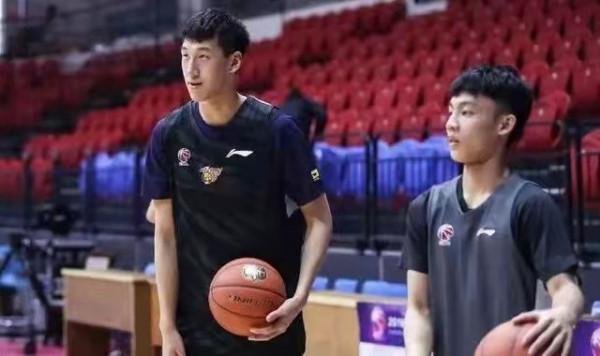 3訊息!廣東炮臺傷愈復出,遼寧男籃壞訊息,前八一隊長見義勇為 3訊息!廣東炮臺傷愈復出,遼寧男籃壞訊息,前八一隊長見義勇為