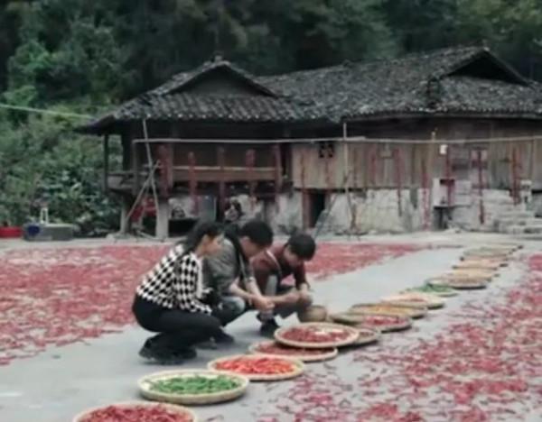 《貴州香辣蟹》 《貴州香辣蟹》