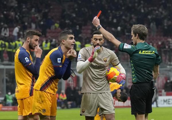 穆里尼奧拯救義大利隊，要重塑羅馬隊的信仰，還得看裁判答不答應