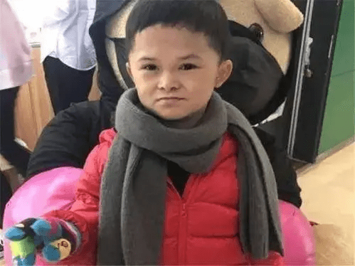 “小馬雲”本就悲慘的人生，卻被資本毀掉的一生，利用完將其拋棄