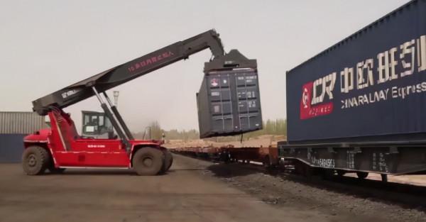 中國橫跨歐亞的世紀專案,一萬公里高速直通歐洲,俄羅斯積極響應 中國橫跨歐亞的世紀專案,一萬公里高速直通歐洲,俄羅斯積極響應