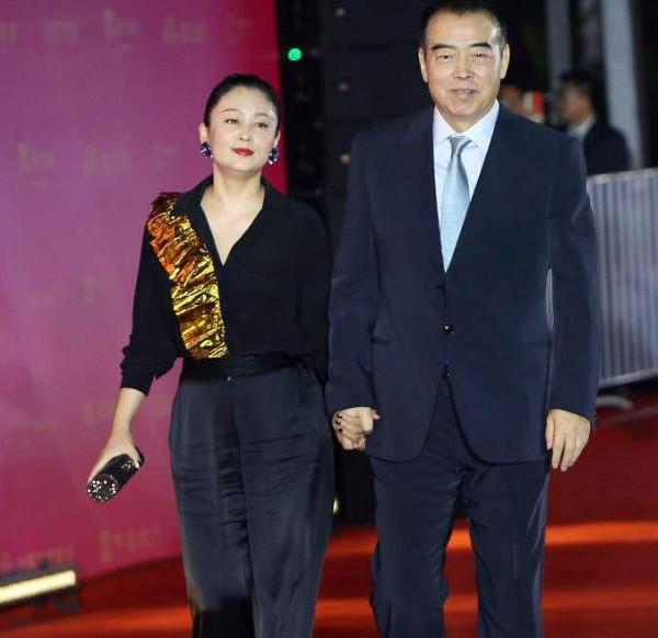 “老來得子”的七位明星，有的樂極生悲，有的成為人生贏家