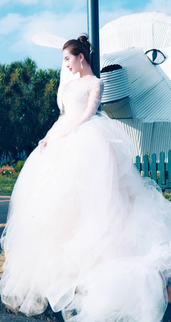 試問女生們，你們哪個能躲得了“婚紗的誘惑”呢？