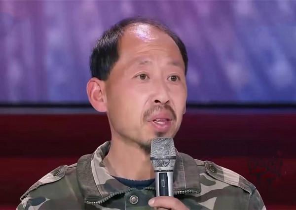 星光大道“守山大叔”：妻子不顧父母反對嫁給他，同甘共苦18年