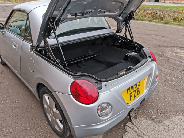 微型雙座敞篷跑車，大發Copen年輕人的第一臺敞篷車