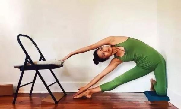 為什麼我說練習瑜伽仰臥手抓大腳趾式,抓住一個關鍵點就足夠了? 為什麼我說練習瑜伽仰臥手抓大腳趾式,抓住一個關鍵點就足夠了?