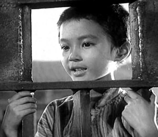 從出生就入獄,8年牢獄生活從未嘗過糖果的味道,犧牲前身中數刀 從出生就入獄,8年牢獄生活從未嘗過糖果的味道,犧牲前身中數刀