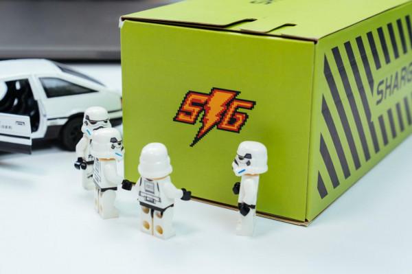 無法拒絕的賽博朋克工業美學：閃極100W超級移動電源 體驗分享