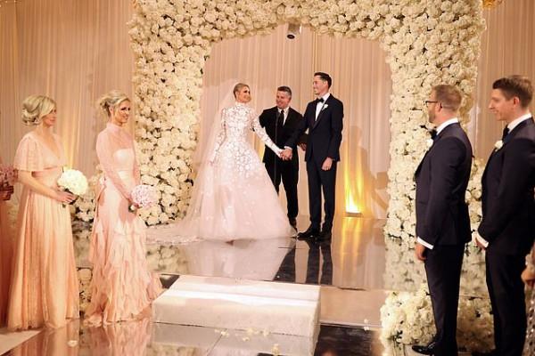 40歲希爾頓的世紀婚禮讓人開眼界!換了4套婚紗太奢華,美如公主 40歲希爾頓的世紀婚禮讓人開眼界!換了4套婚紗太奢華,美如公主