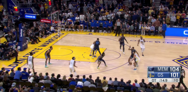 這球不怪你！投丟生死球，妹夫懊惱自責，誰注意到庫裡的暖心舉動