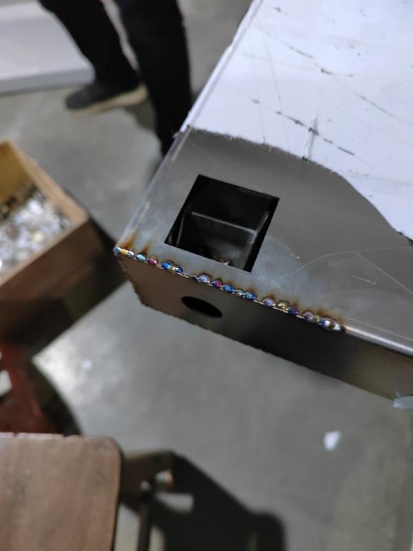 「DIY」釣臺雖然有點缺陷,但是巴適得很 「DIY」釣臺雖然有點缺陷,但是巴適得很