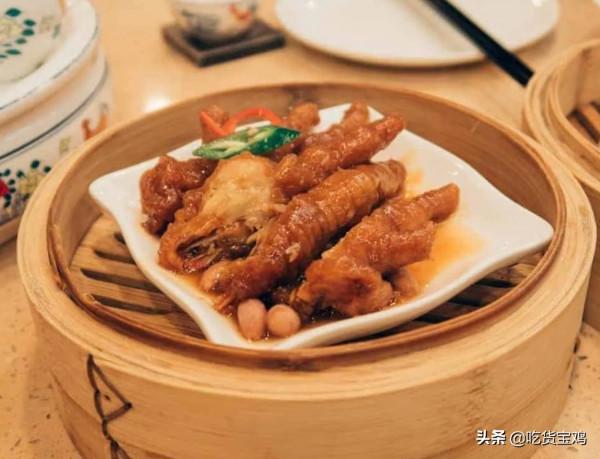 外國人喜歡中國餃子的原因是什麼？​老外：比雞爪更容易放進嘴裡