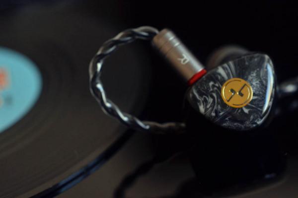 2022年遇到的第一條聲音水準遠超定價的耳塞 TinHiFi T3 Plus 2022年遇到的第一條聲音水準遠超定價的耳塞 TinHiFi T3 Plus