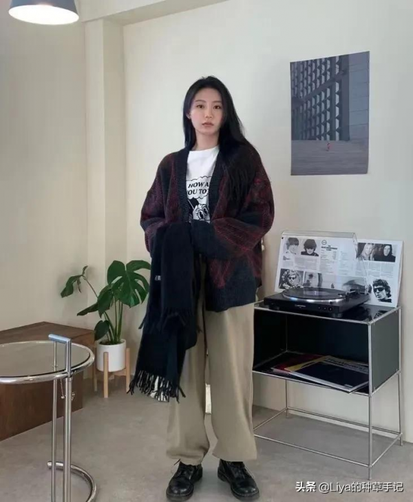 毛衣 + 毛衣 =“王炸組合” 毛衣 + 毛衣 =“王炸組合”