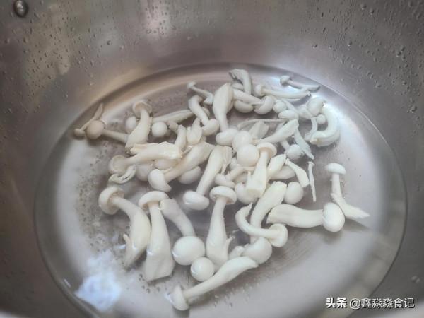 4種食材一起燉,低脂低卡含鈣高,晚上常喝它,營養味美還減肥 4種食材一起燉,低脂低卡含鈣高,晚上常喝它,營養味美還減肥