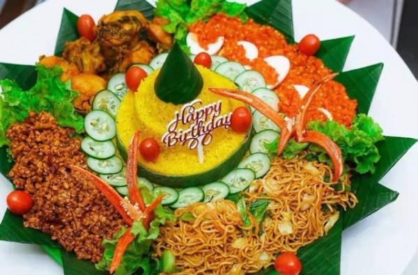 印尼人吃的生日蛋糕很特別，是鹹的