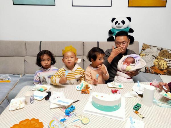 大寶三歲啦!生日快樂 大寶三歲啦!生日快樂